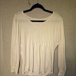 Source Unknown Cream Long-Sleeve Pleated Front Blouse